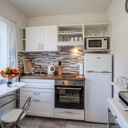 Elendris - Ubytovani U Kostela Brno Exteriör bild