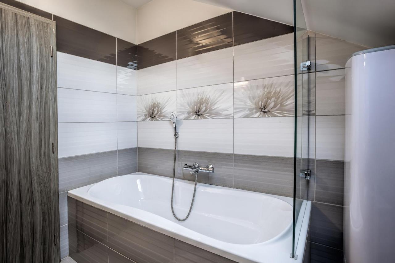 Elendris - Ubytovani U Kostela Brno Exteriör bild