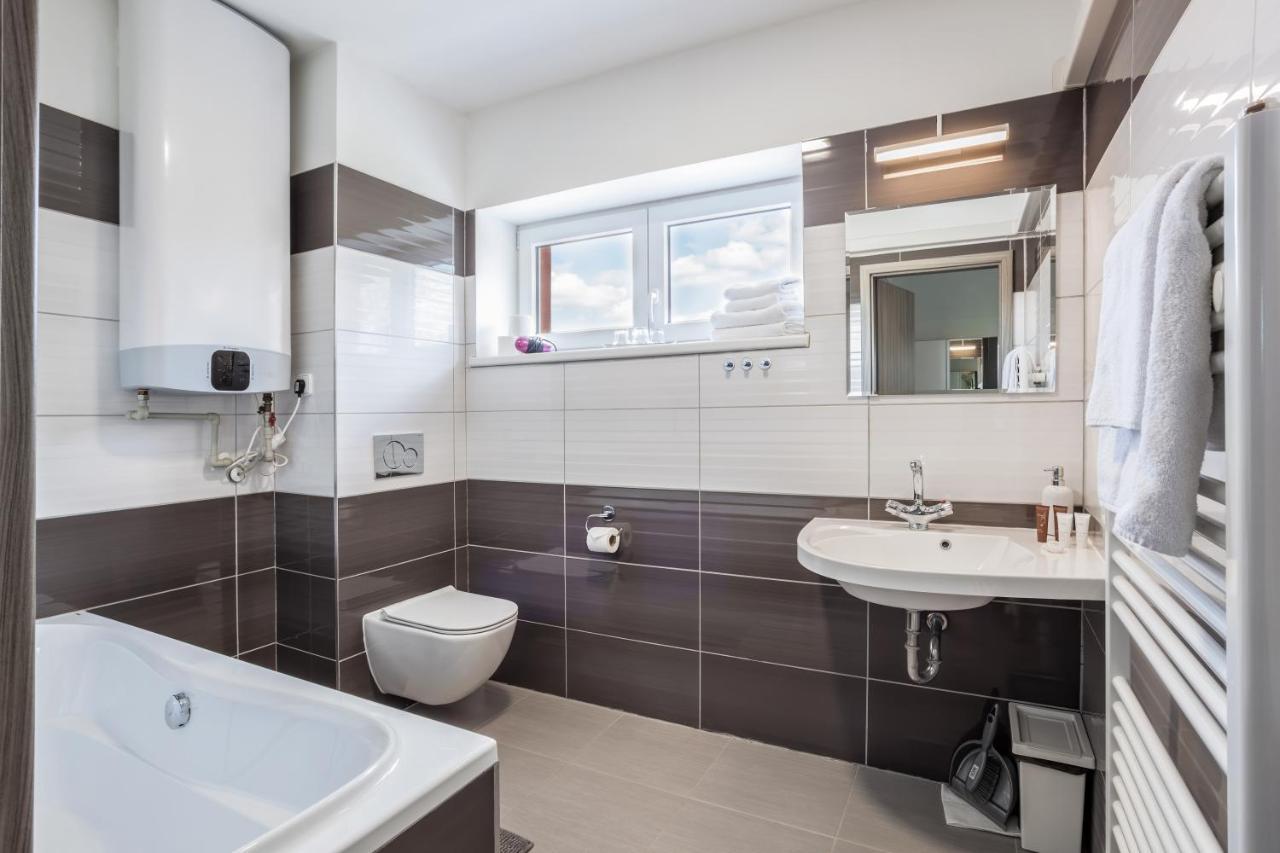 Elendris - Ubytovani U Kostela Brno Exteriör bild