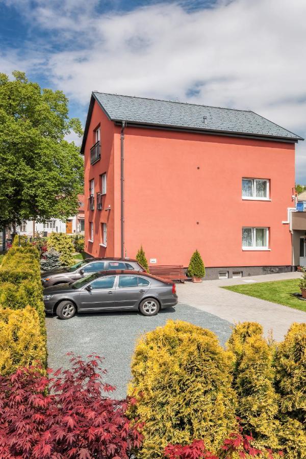 Elendris - Ubytovani U Kostela Brno Exteriör bild
